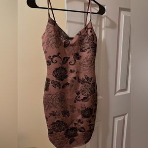 Rose printed body con dress
